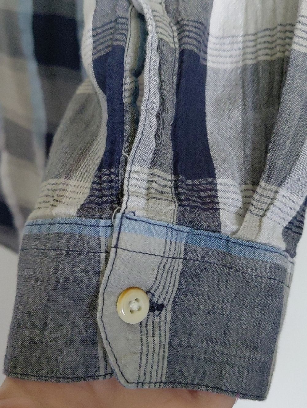 Eddie Bauer Blue Button-Down Shirt Lightweight Cotton Outdoor Camping Gorpcore - Picture 9 of 13